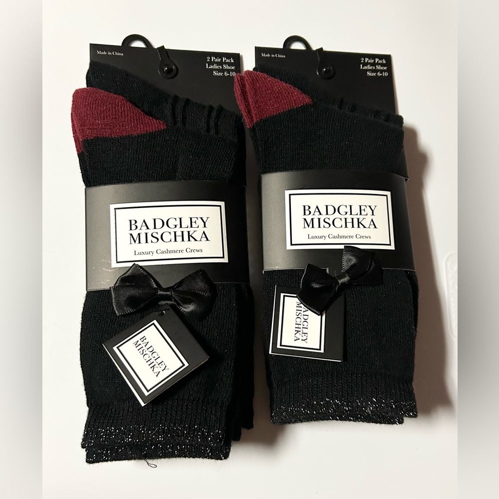 Badgley Mischka Ladies Black Luxury Cashmere Crew Socks 4 Pairs Shoe Size 6-10
